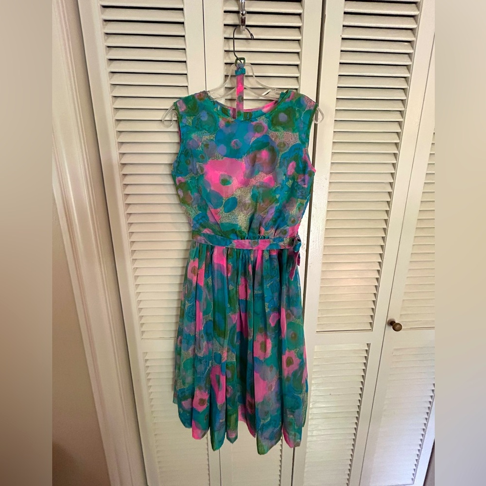 50’s Fitted Bodice & Overblouse Full Skirt Dress Chiffon/Satin Watercolor Print